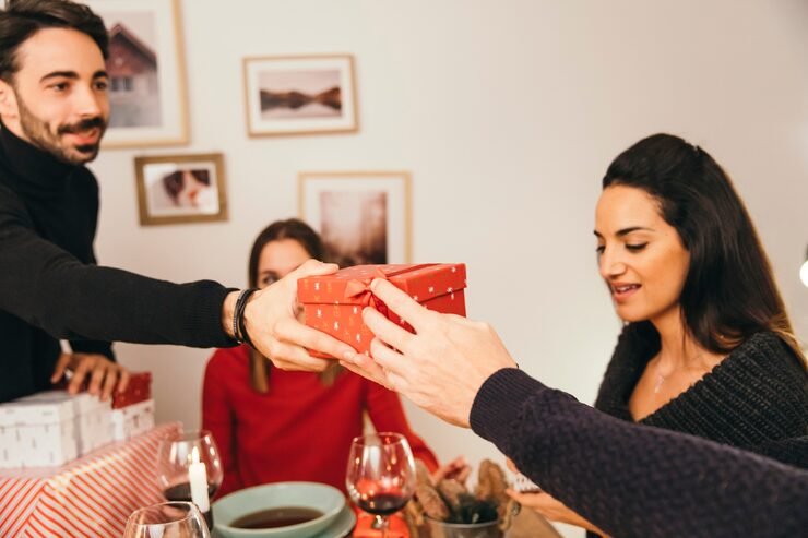 Custom Gifts for Parents: Meaningful Ideas for Every Occasion